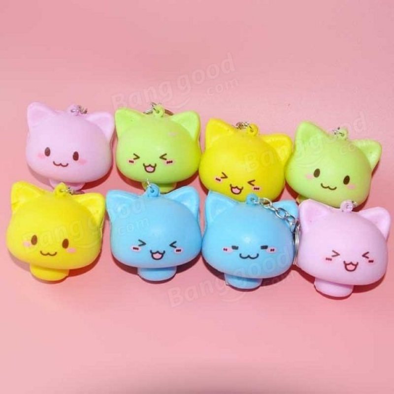 1pc Simulering Bröd Svamp Sött Ansikte Nyckelring Squishy Crafts Kreativ Dekoration