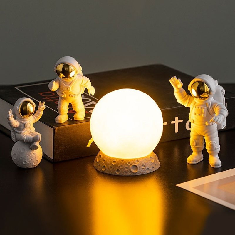 Astronaut Och Moon Resin Dekor Actionfigurer
