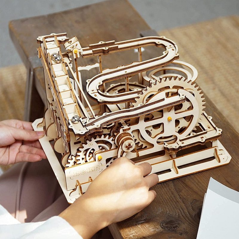 Träpussel 4 Sorters Marble Run Mechanical Model Set