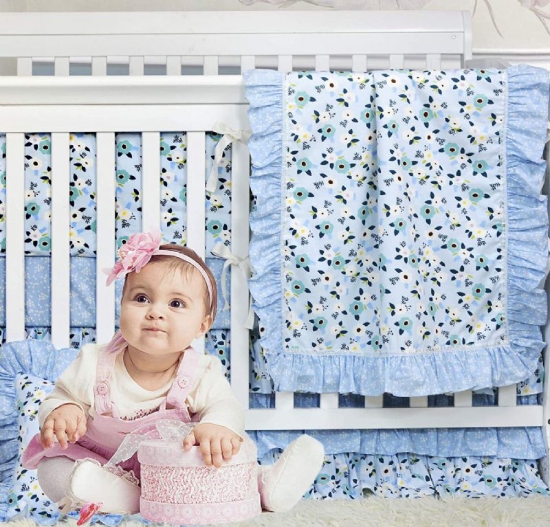 100 % Bomull Barnkammare Sängkläder Flickor Farmhouse Blommor Spjälsäng Set Lila Blå Petunia Print Baby Shower Present