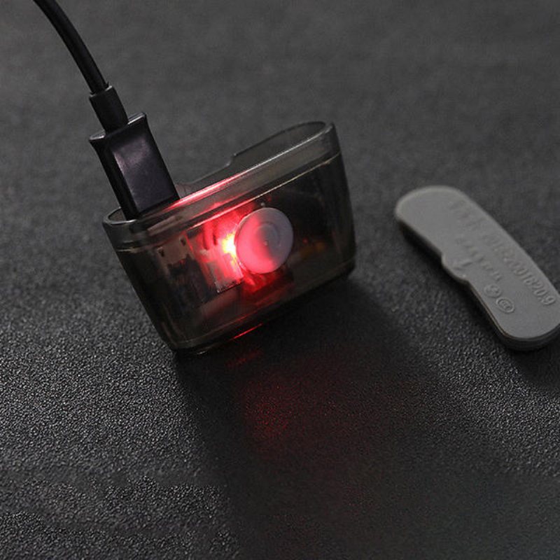 70 Lumen Intelligent Induktionsfiskelampa Usb Uppladdningsbar Ipx5 Vattentät 25g Lätt Undervattenslure Finder Light För Fiske Landningsnät