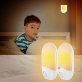 2st 0.7w Ljussensor & Pir Motion Led Nattvägglampa För Baby Kid Sovrum Ac100-240v
